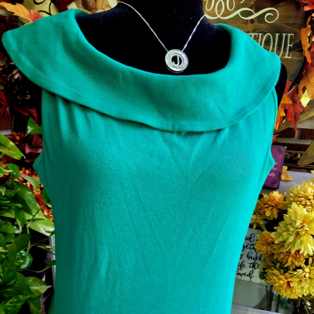 Raefella Studios Top